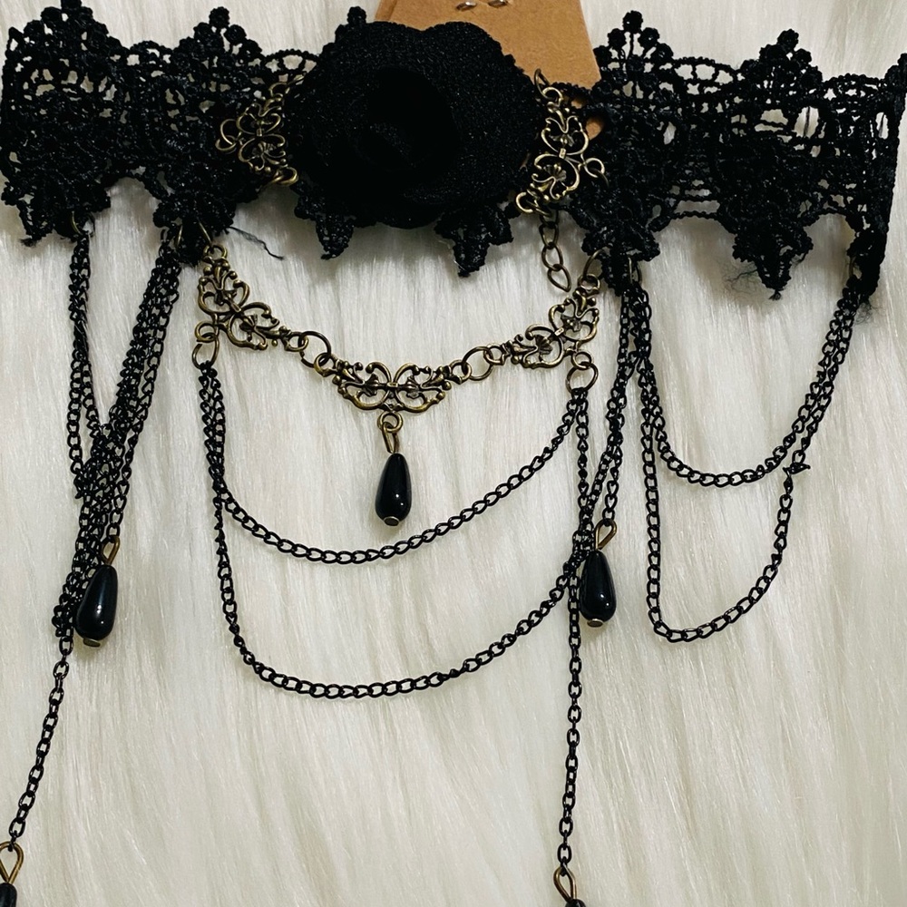 Necklace - Picture 3 of 3